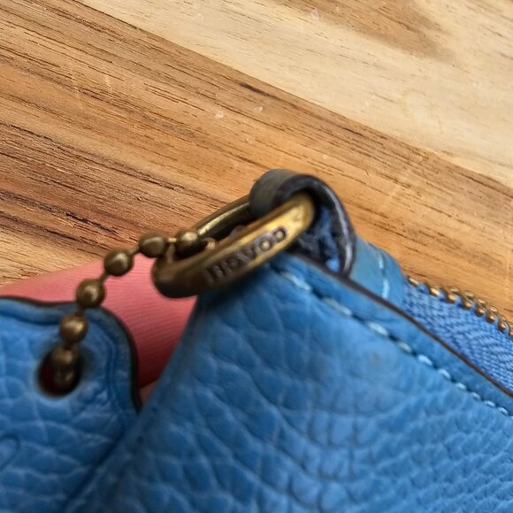 COACH Small Pouch Wallet Clutch Dusty Blue Color Pre-owned - Picture 8 of 9